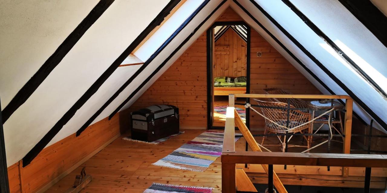 Drevenica Pod Tlstou Guest House Blatnica ภายนอก รูปภาพ