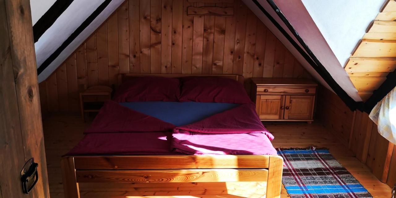 Drevenica Pod Tlstou Guest House Blatnica ภายนอก รูปภาพ